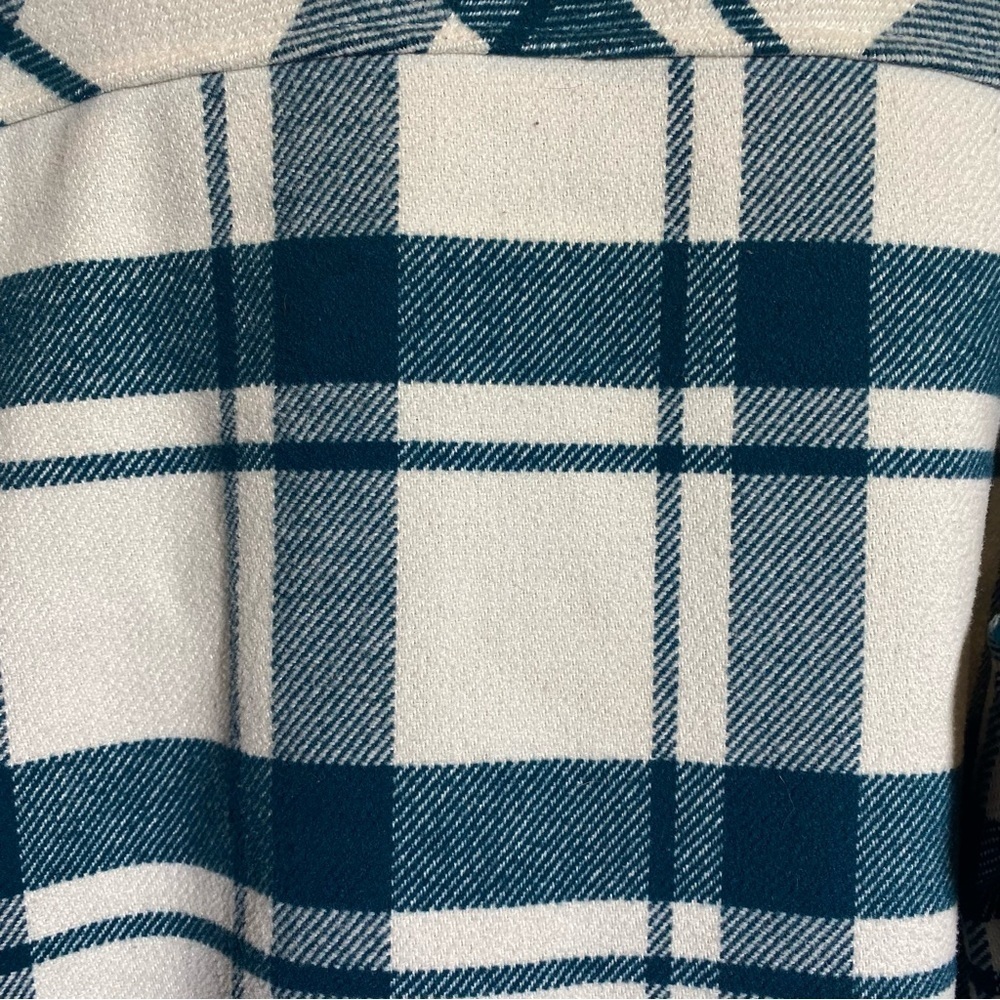 Love Tree Women's size Small oversized shacket cropped teal green white plaid - Picture 3 of 7